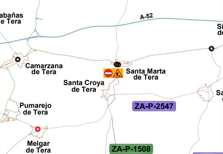 Corte de la carretera ZA-P-1508 entre Santa Marta de Tera y Santa Croya